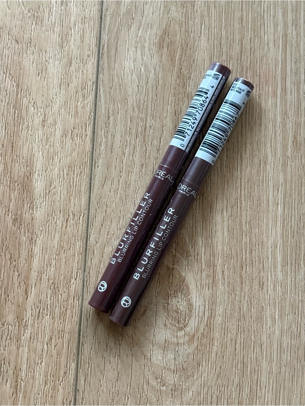 L'Oreal Blur Filler Blurring Lip Contour Pencils